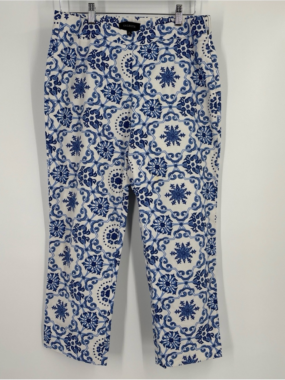Sz 8 Talbots White women’s Pants with Blue Tile Print used w defect: stain - Picture 5 of 15